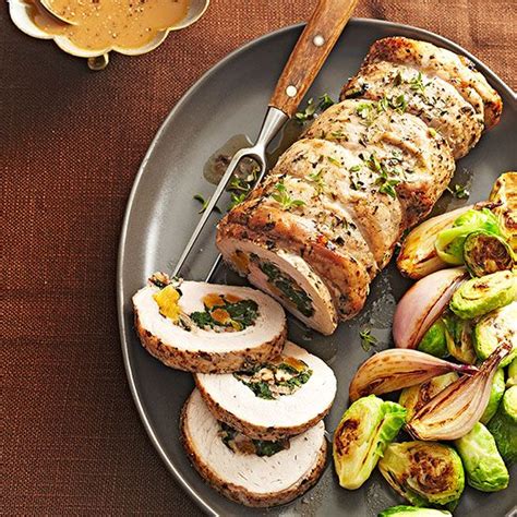 Finish the dish with freshly ground black pepper and a sprinkle of thyme. Christmas Pork Dinner Recipes | Spinach, Types of ...