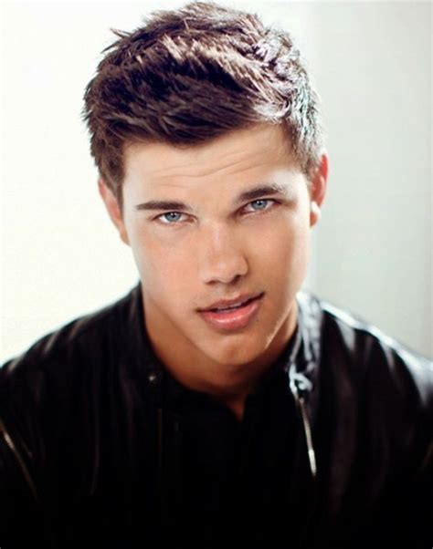taylor lautner too bad his eyes r really brown he would be flawless with blue eyes