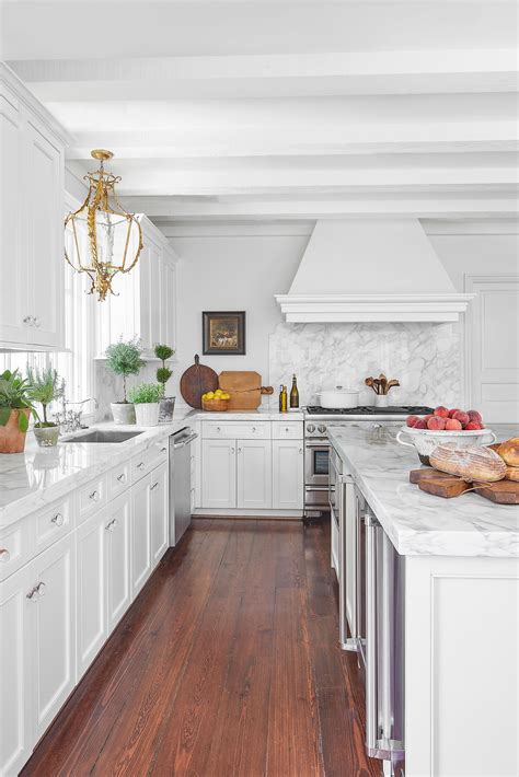 32 Traditional Kitchen Ideas That Stand The Test Of Time