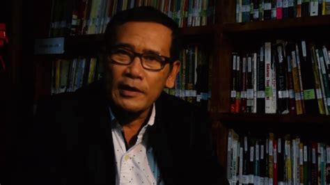 Jakarta 24 april 2021, universitas budi luhur dengan bangga mengucapkan selamat atas pencapaian guru besar di. Dr. Cahyo Budi U. - Bicara Sumpah Pemuda - YouTube