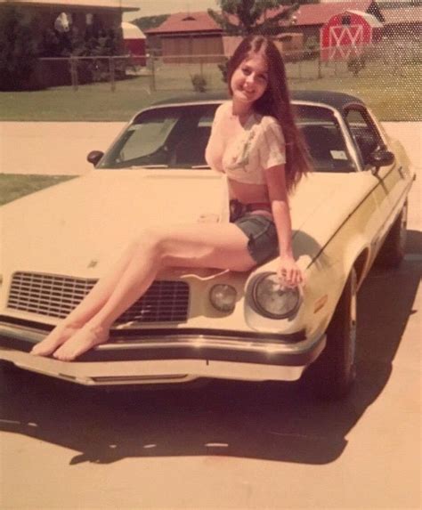 36 Cool Photos Of Teenage Girls In The 1970s Nostalgic Us Treasures