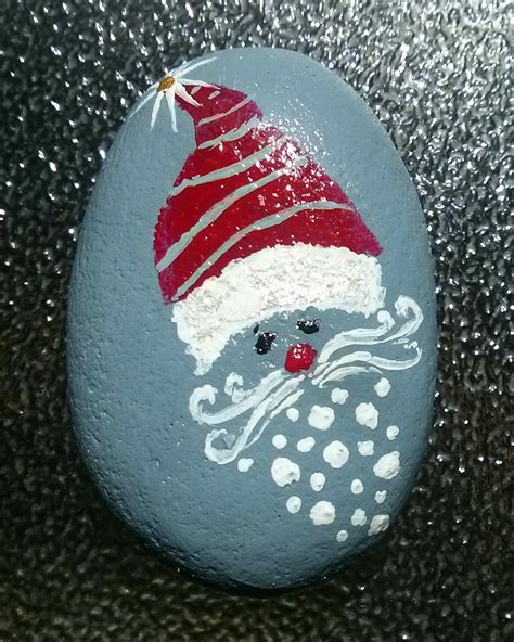 Majestic Beautiful Christmas Rock Painting Ideas Https Ideacoration Co