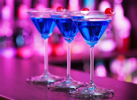 Blue Martini Colorido Cóctel Cocina Y Vino
