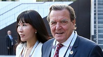 Gerhard Schröder: Diese Leidenschaft teilt er mit seiner Frau | GALA.de