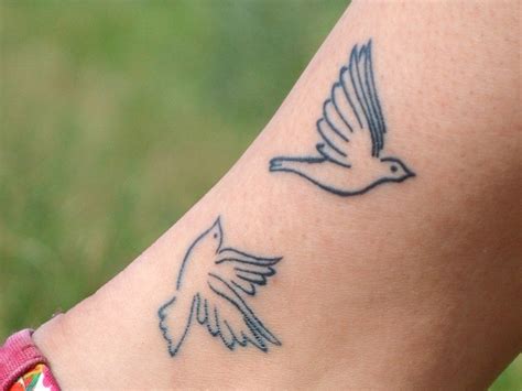 20 most beautiful dove tattoo designs and meanings styles at life