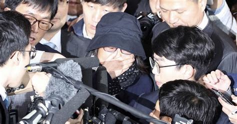 S Korea Prosecutors Detain Ex Presidential Aide Amid Scandal