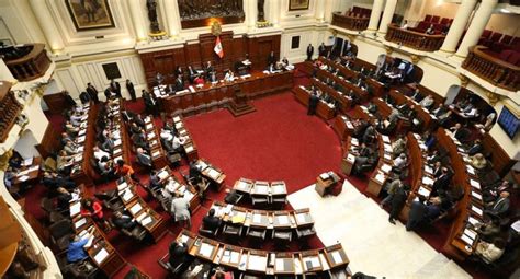 Congreso y Gobierno peruano elevan enfrentamiento y prometen aún más