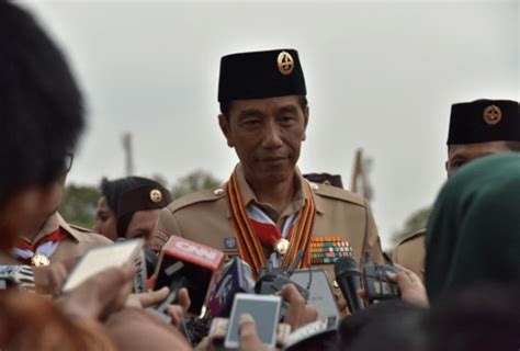 Check spelling or type a new query. Presiden Jokowi Tegaskan Kabinet Adalah Hak Prerogatif