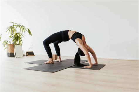 Top Hot Yoga Poses To Increase Flexibility