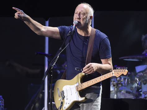 Pete Townshend Apologizes After Remarks About Deceased Who Bandmates