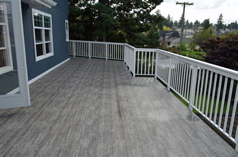 It's the one type of flooring that's safe for areas like bathrooms, kitchens, and laundry rooms, although it's not entirely impervious to stains from some substances. Vinyl Decking Vancouver | Arbutus Sundecks