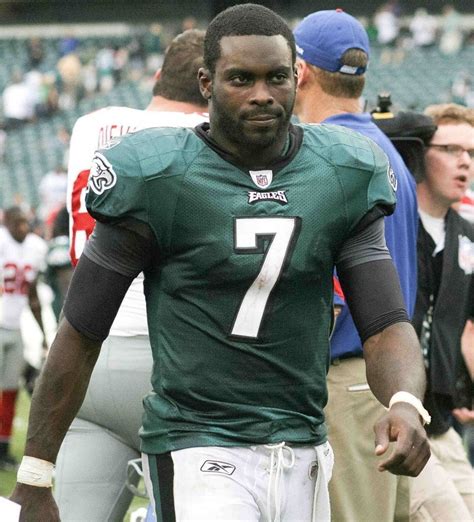 Michael Vick Says Theres A 100 Percent Chance He Starts On Sunday