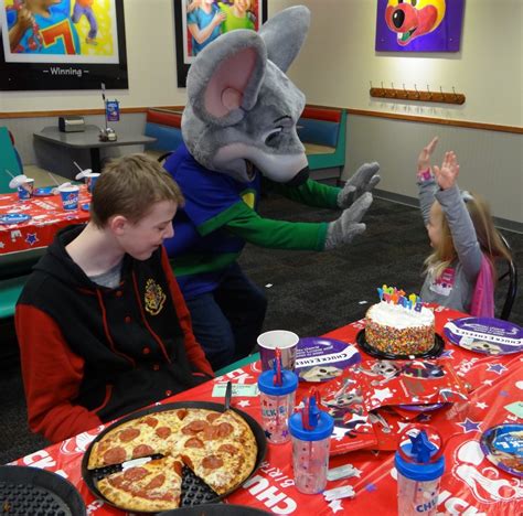 Tips For Planning A Chuck E Cheese Birthday Party Chuck E Cheese My