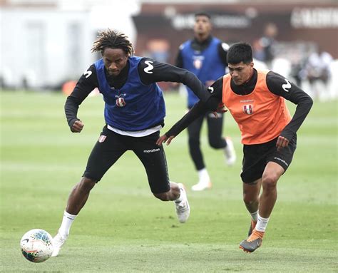 Selecci N Peruana Los Entrenamientos A D As Del Duelo Per Vs Bolivia