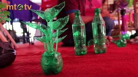 Sekarang kita dah dapat plastik yang berlapis dua, potongkan. Top Info 47+ Hiasan Vas Bunga Dari Botol Plastik