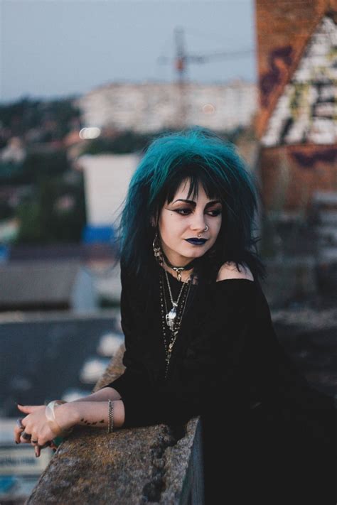 Punk hairstyles usually represent an entire subculture. Pin by ManalanVartija . on Style | Goth beauty, Gothic ...