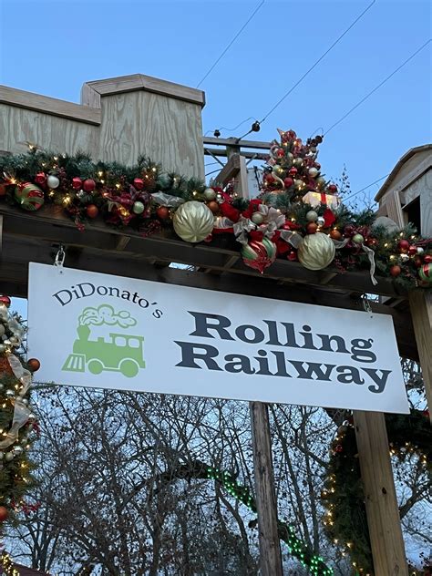 뉴저지 크리스마스에 아기와 갈만한 곳 Didonatos Rolling Railway Magical Holiday