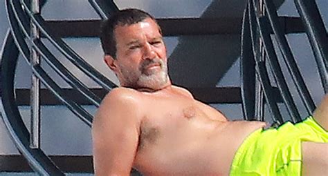 Antonio Banderas Hangs Out Shirtless On A Yacht In Monaco Antonio Banderas Nicole Kimpel