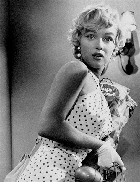 “marilyn Monroe In The Seven Year Itch ” Marilyn Marilyn Monroe Painting Marylin Monroe