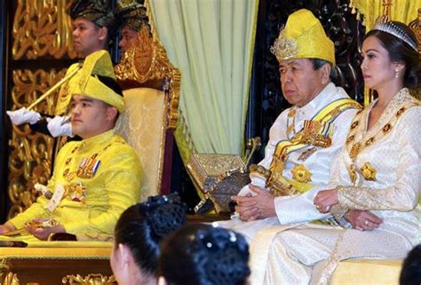 Lahir di negeri selangor mulai 1hb januari 2008. Raja Muda of Selangor completes proclamation protocols ...