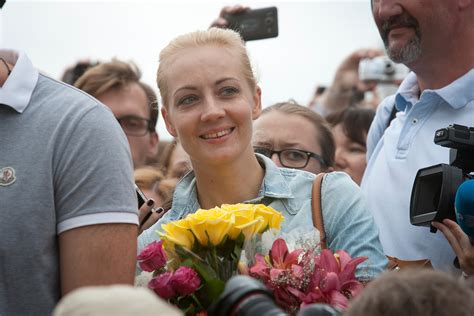 yulia navalnaya wife of russian opposition politician aleksei navalny smiles at a crowd of