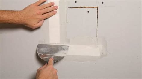 How You Can Fix Holes In Drywall Step By Step Instructions Emf