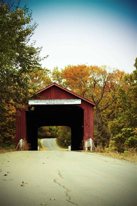 Red Covered Bridge In Princeton Illinois Covered Bridges House