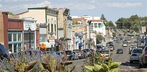 It is an under appreciated gem and a far cry from the southwestern chic of nearby santa fe , with a large collection of historic victorian homes and other remnants from when las vegas was a roaring railroad town. 17 Best images about Las Vegas, New Mexico on Pinterest ...
