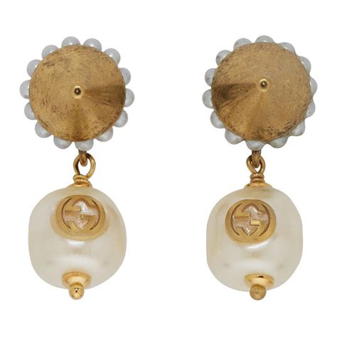 Gucci Gold Interlocking G Pearl Earrings In Cream Metallic Lyst