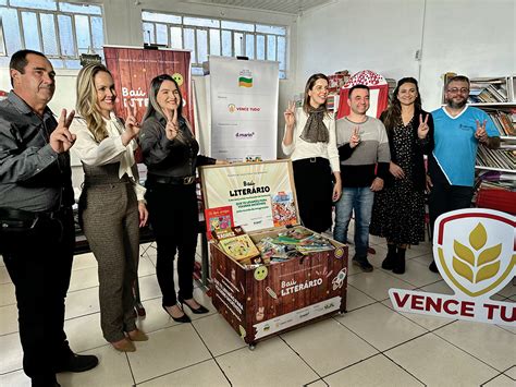 Vence Tudo patrocina projeto e distribui 3 600 livros para Ibirubá