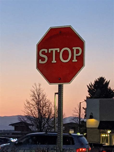 The Font On This Stop Sign R Mildlyinteresting