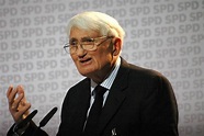 Jürgen Habermas - Biografia do filósofo alemão - InfoEscola