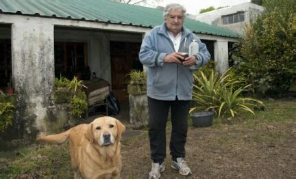 Pepe mujica, la política de la gente (edit. MUJICA, EL PRESIDENTE QUE REGALA SU SUELDO. Más de medio ...