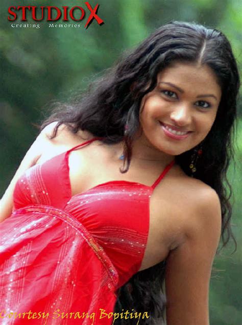 Sri Lanka Actress Mutu Sri Lankan Hot Actress Picture Gallery