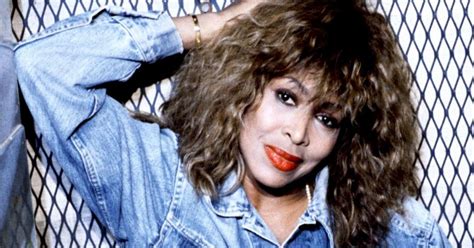 Tina Turner Clássico Whats Love Got To Do With It Ganha Clipe Em