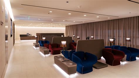 Qatar Airways Premium Arrival Lounge Doha Point Hacks