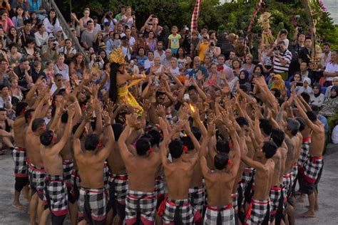 Sejarah Tari Kecak Bali 5 Lokasi Pertunjukan Terbaik
