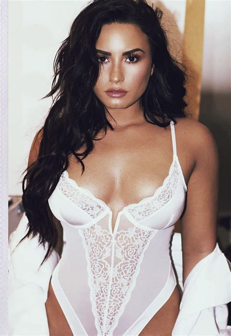 Demi Lovato Tour Upstaged By Braless Flashing Daily Star