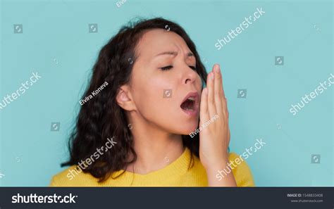 18088 Woman Checking Mouth Images Stock Photos And Vectors Shutterstock