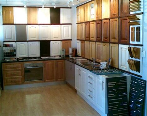 Our walnut creek showroom is full of working kitchen displays and kitchen cabinet you will notice the distinct difference as you run your hand across the finish, open and close a door, or slide out a drawer. How Retail Customers Buy Wholesale Cabinet Doors | Cabinet ...
