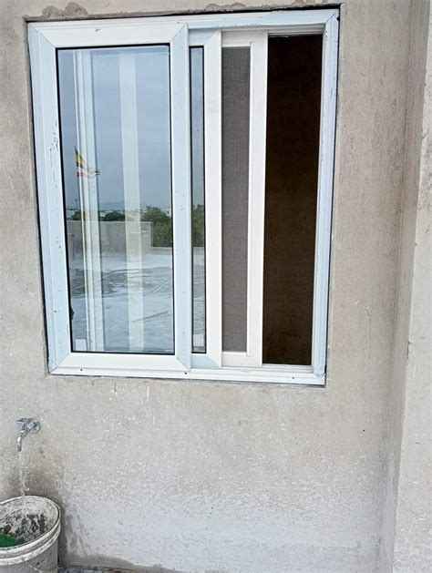 Glossy Domal 3 Track Aluminium Sliding Window Sizedimension 5x3 Feet