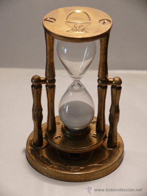 42 Whats In An Hour Ideas Hourglasses Hourglass Sand Timers