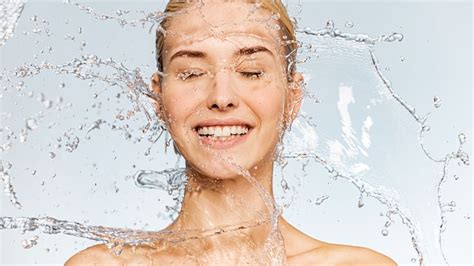 Keep Your Skin Hydrated And Glowing 10 Natural Tips