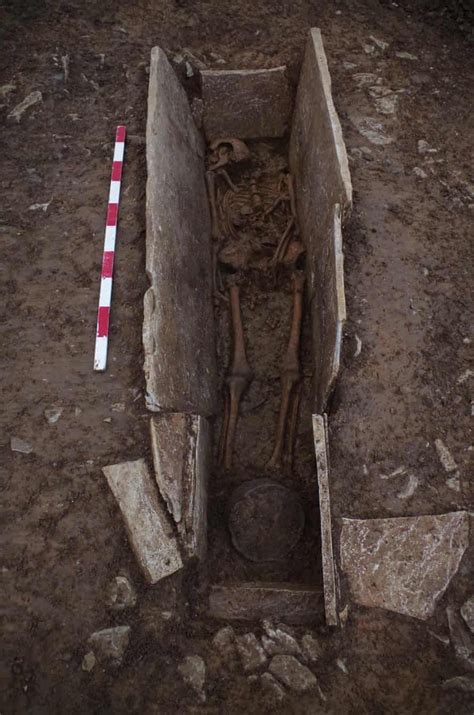 Archaeologists Find Graves Of High Status Romans In Somerset