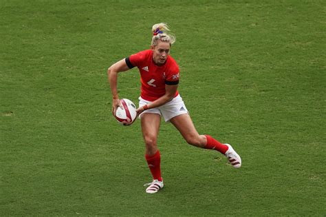Natasha Hunt Ten Things You Should Know About The England Scrum Half