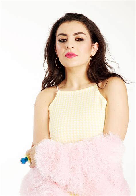 Charlotte emma aitchison (born 2 august 1992), known professionally as charli xcx, is an english singer, songwriter, and music video director. CHARLI XCX - KIIS FM's Jingle Ball 2014 Portraits - HawtCelebs