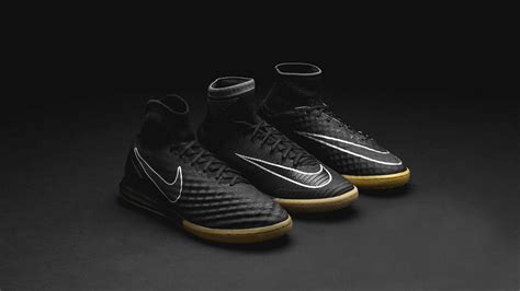 La Collection Nikefootballx Se Met En Mode Pitch Dark