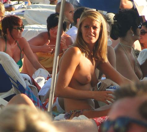 Sexy Girl On Topless Beach Voyeured July Voyeur