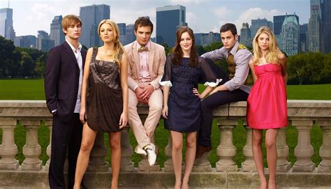 Gossip Girl Reboot To Fix The Original Shows Diversity Problem Thred