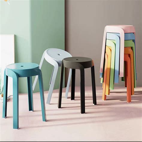 Minimalist Plastic Stool Chair Monoblock Nordic Style Stackable Stool